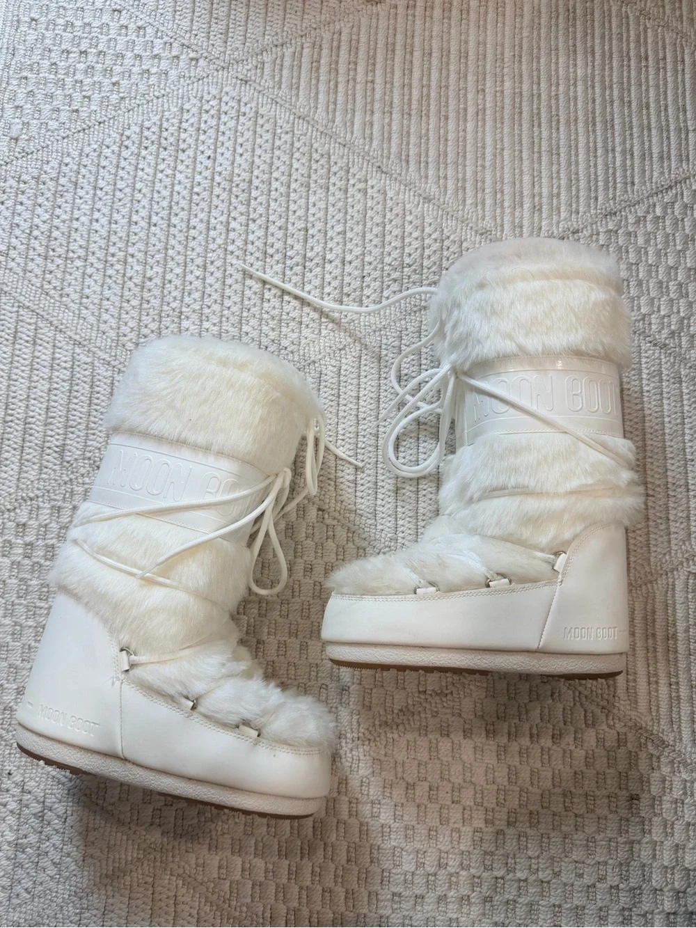 Moon Boot Icon Faux-Fur Boots in Optical White